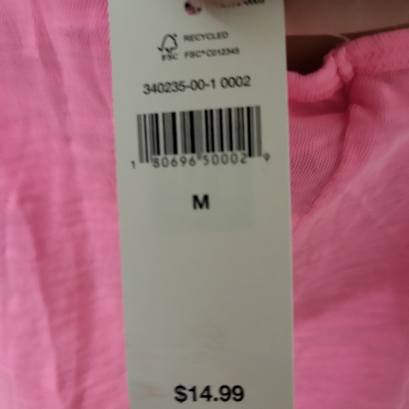 NEW WITH TAGS GAP TANK - Picture 3 of 4